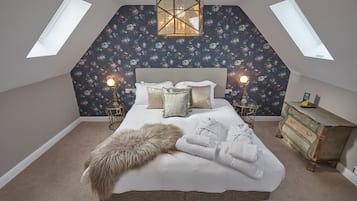 Barn, 5 Bedrooms | 1 bedroom, premium bedding, desk, iron/ironing board