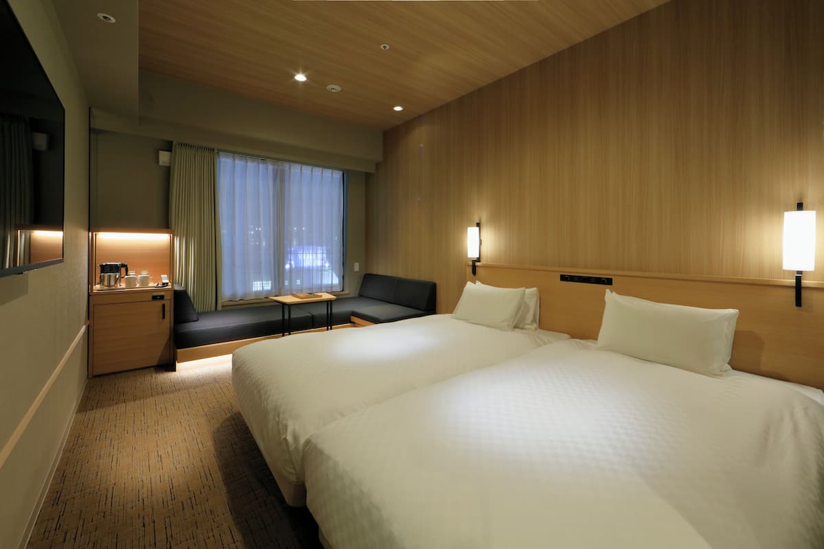 Deluxe Twin Room for over 2 people, Non Smoking | Premium bedding, desk, iron/ironing board (on request), free WiFi