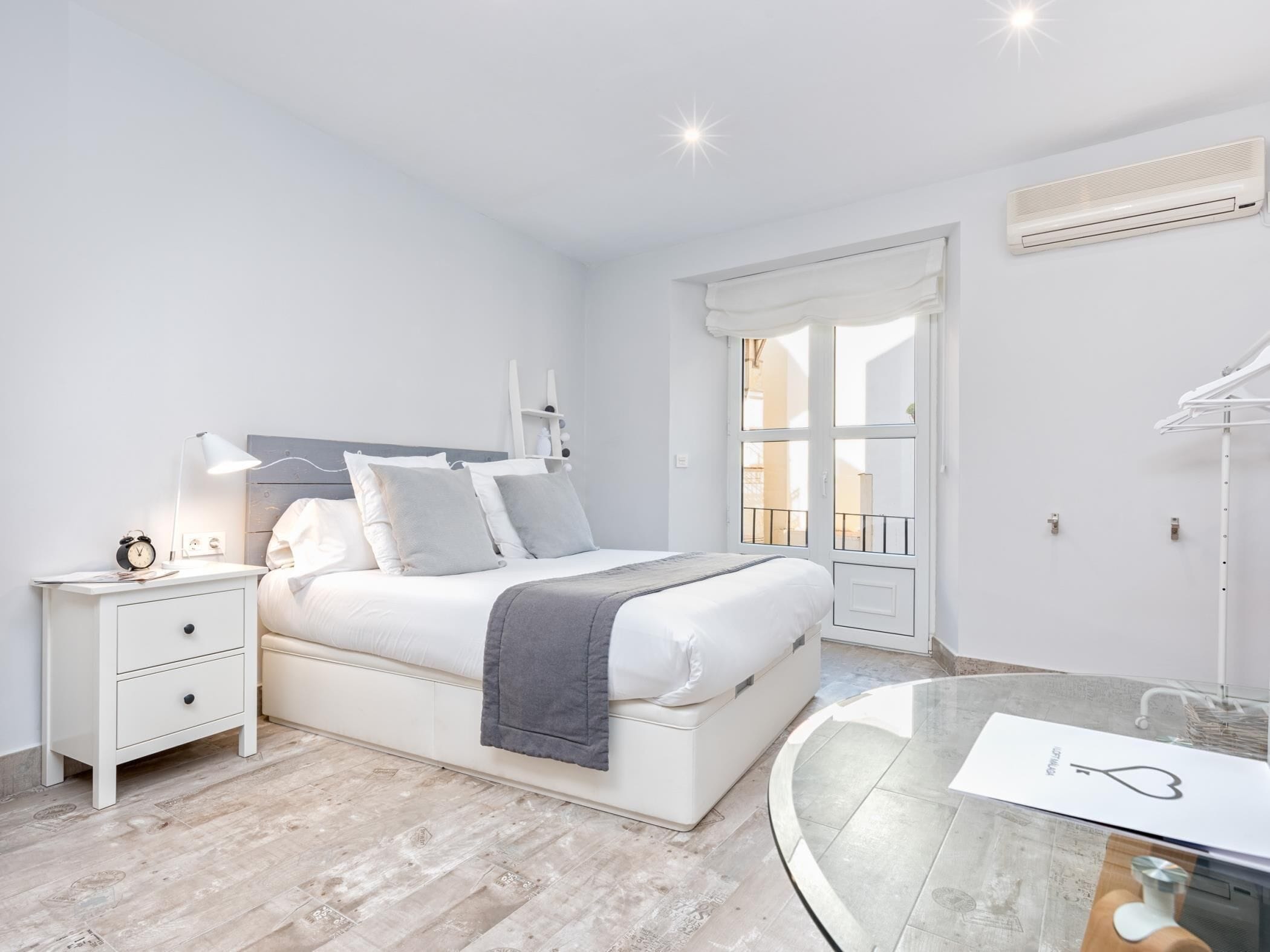 Iron/ironing board, Internet