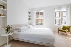 4 chambres, fer et planche à repasser, Wi-Fi gratuit, draps fournis