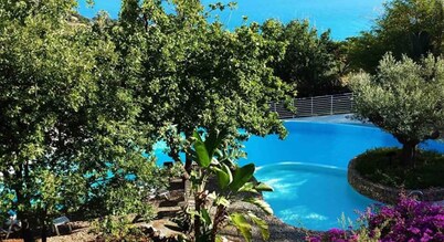 VILLA VIRGINIA N. 11 with LARGE COMMUNAL SWIMMING POOL - 1 Km from the beach