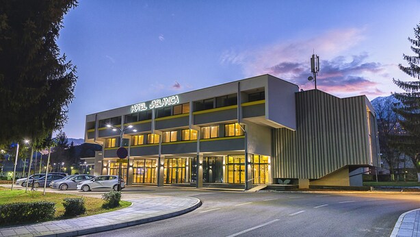 Front of property - evening/night - Hotel Jablanica (Jablanica)
