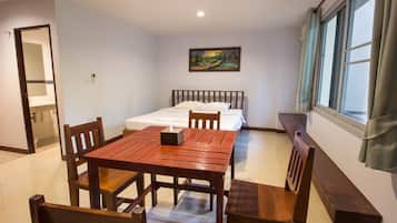 Family Room | In-room dining