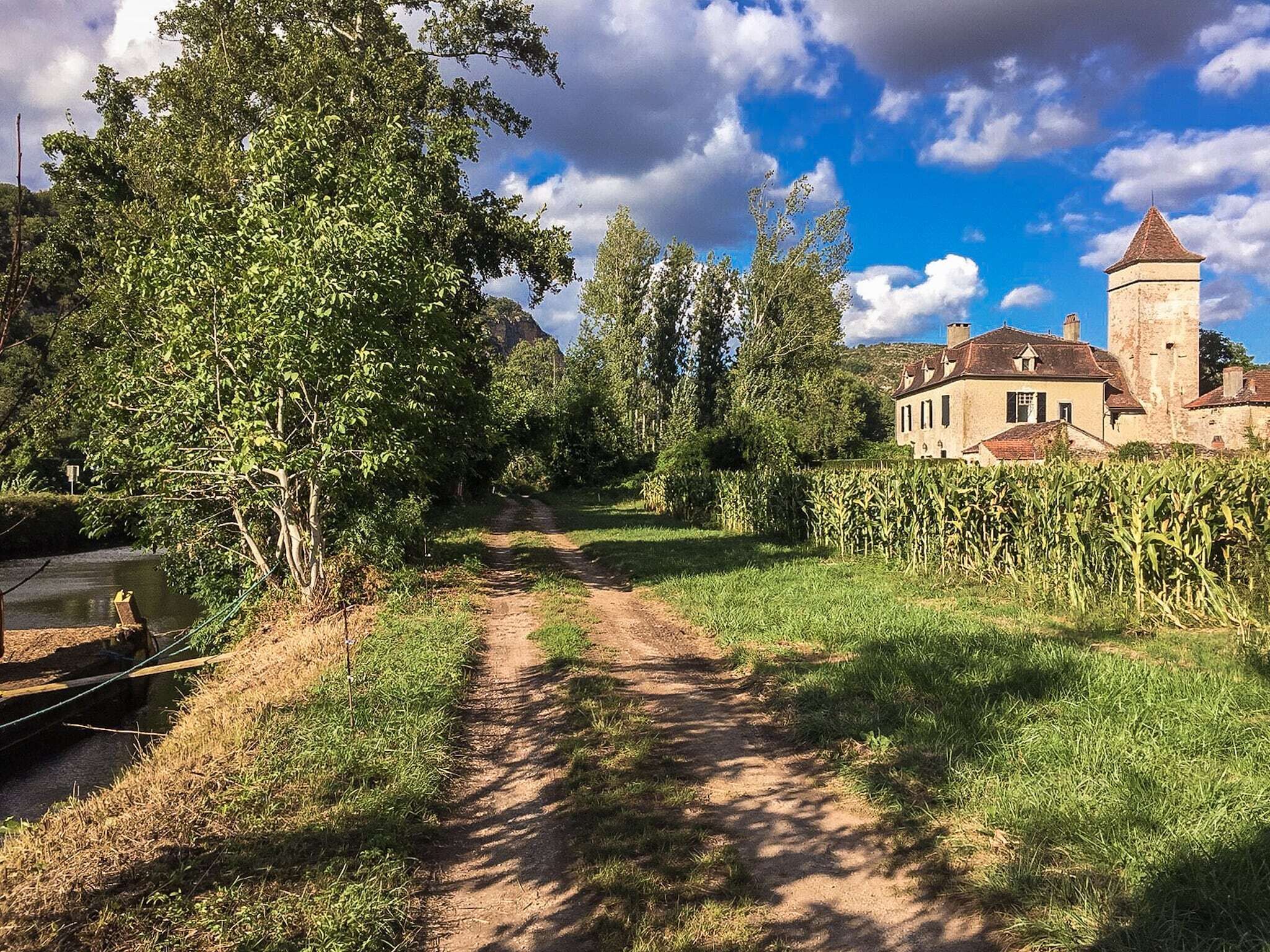 Immediate Surroundings [summer] (<1 km)