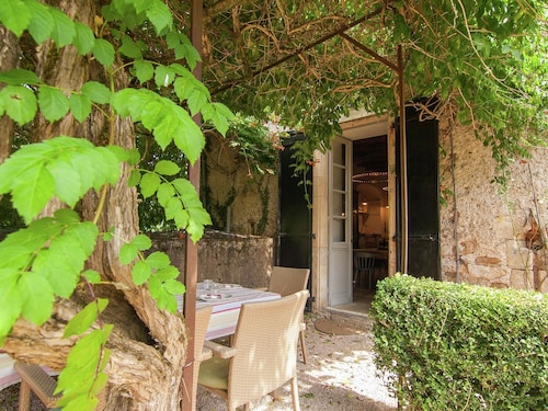 Country House in Cénevières by River Lot