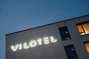 Fasade – kveld/natt