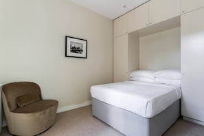 Room - Campden Street VI by onefinestay (London)