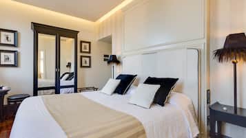 1 bedroom, in-room safe, iron/ironing board, free WiFi