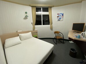 Elite Double Room | Desk, laptop workspace, blackout drapes, free WiFi
