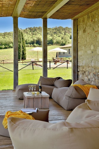 Luxe villa + dependance, A/C, jacuzzi, zwembad, chef, pizza, massage, yoga