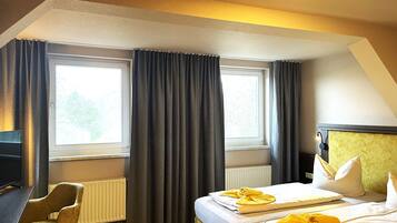 1 Schlafzimmer, Schreibtisch, Reisekinderbett, WLAN