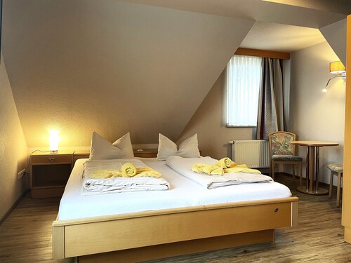 Doppelzimmer, max. 2 Personen - Gasthof & Pension Zur Friedenseiche (Pension)