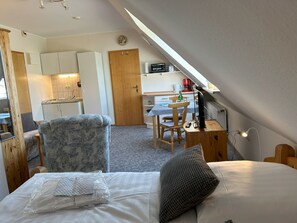 1 Schlafzimmer, Bügeleisen/Bügelbrett, WLAN, Bettwäsche