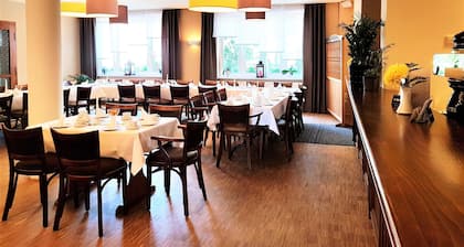 Double room pet permitted, max. 2 persons - Gasthof & Pension Zur