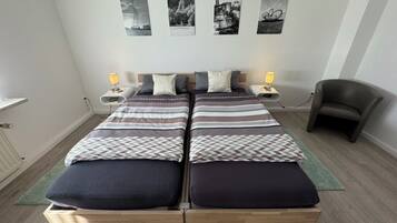2 Schlafzimmer, Bügeleisen/Bügelbrett, Reisekinderbett, kostenloses WLAN
