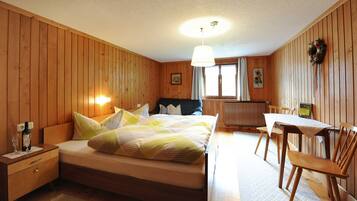 1 chambre, lit parapluie, Wi-Fi, draps fournis