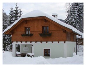 Unclassified image, 5 of 15, button