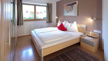 2 Schlafzimmer, Zimmersafe, Reisekinderbett, WLAN