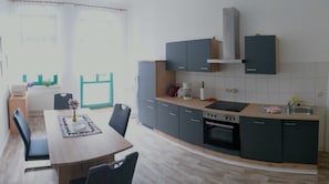 Køleskab, mikrobølgeovn, ovn, opvaskemaskine