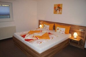 2 chambres, lit parapluie, Wi-Fi, draps fournis