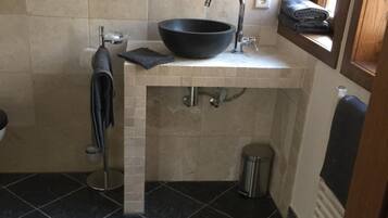 Free toiletries, hair dryer, towels