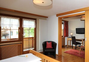 1 quarto, cofres nos quartos, escrivaninha, Wi-Fi