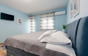 4 Schlafzimmer, Reisekinderbett, kostenloses WLAN, Bettwäsche