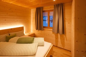 2 bedrooms, travel cot, WiFi, bed sheets - Vacation apartment Diedams - Jokelehof (Au)