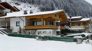 Exterior - Apartment No. 1 for 4 persons - Apartment house Zillertal (Finkenberg)