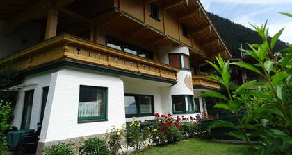 Appartement n ° 1 pour 4 personnes -. Appartement Maison Zillertal