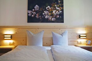2 Schlafzimmer, Zimmersafe, Reisekinderbett, WLAN