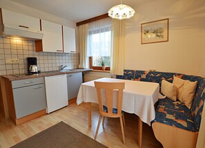 Kühlschrank, Mikrowelle