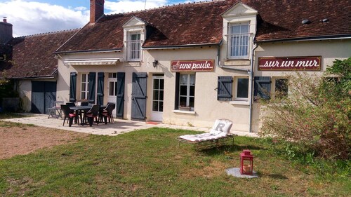GITE DES PETITES POULES ROUSSES 9 pers Beauval Zoo & Loire châteaux