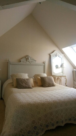 4 chambres, fer et planche à repasser, Wi-Fi gratuit, draps fournis