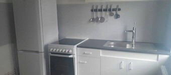 CASA DE CIUDAD (tranquilo) y cerca entre Clermont FD riom VULCANIA