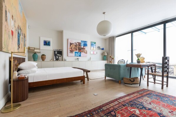 6 Schlafzimmer, Bügeleisen/Bügelbrett, kostenloses WLAN, Bettwäsche