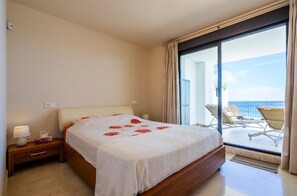 2 bedrooms, iron/ironing board, WiFi, bed sheets - LUXURIOUS apartment with AMAZING view and VERY BIG terrace / Nerja Torrox-Costa (Torrox)