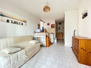 TV - Studio in Sète near beach, pets allowed, parking (Sète)