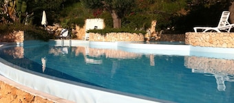 VILLA MARGHERITA N. 14 with PRIVATE SWIMMING POOL - 1 Km from the beach