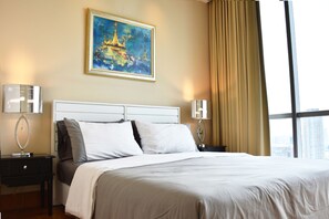 2 bedrooms, iron/ironing board, free WiFi, bed sheets - Serviced 2 Bed  SKY VILLAS WITH VIEW, Pool and BTS  (Bangkok)