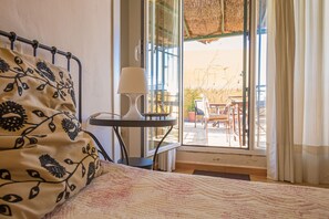2 Schlafzimmer, Zimmersafe, Bügeleisen/Bügelbrett, WLAN