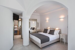 Superior Suite, Sea View | Bathroom