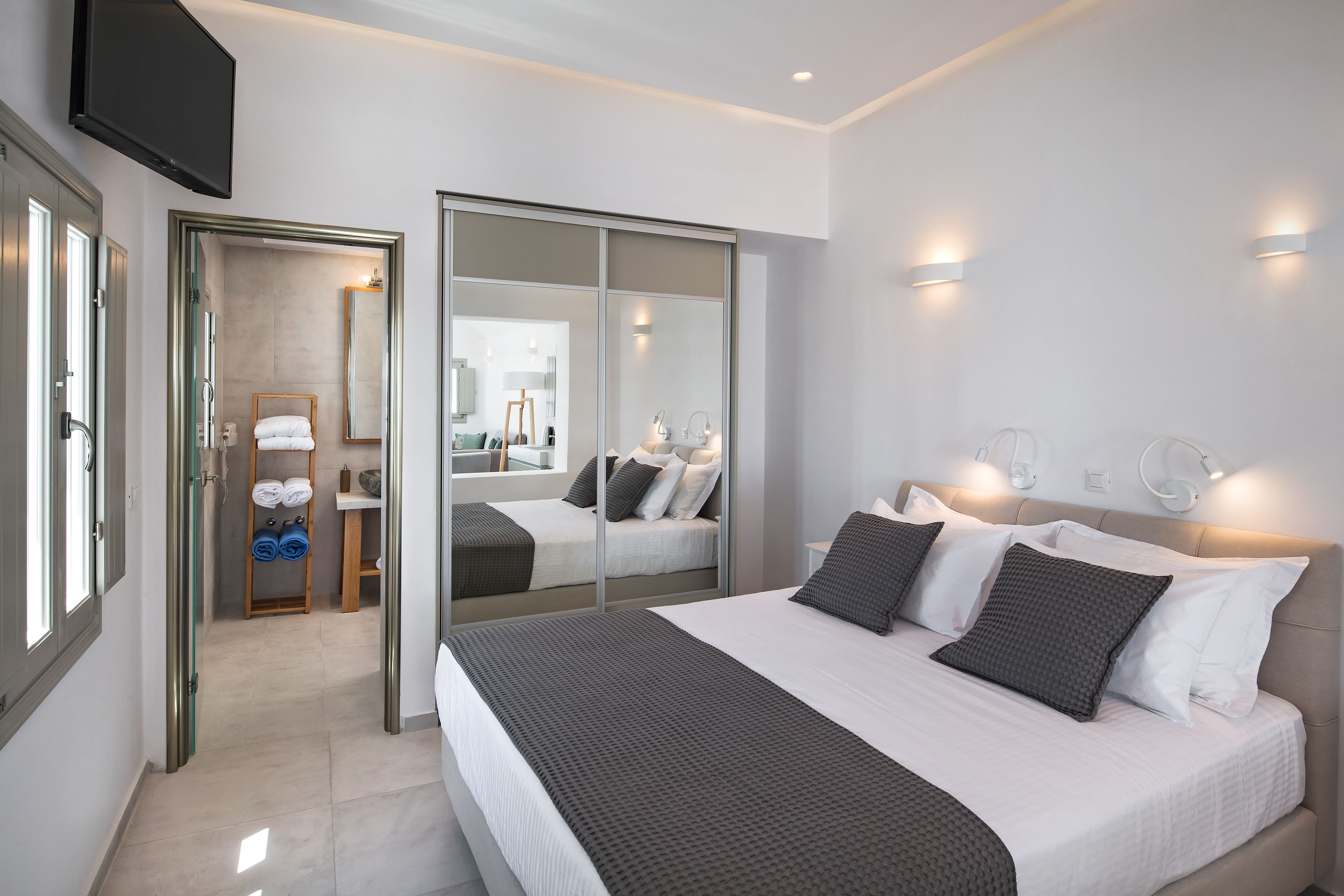 Suite, 1 Schlafzimmer, Meerblick | Minibar, Zimmersafe, Schreibtisch, schallisolierte Zimmer
