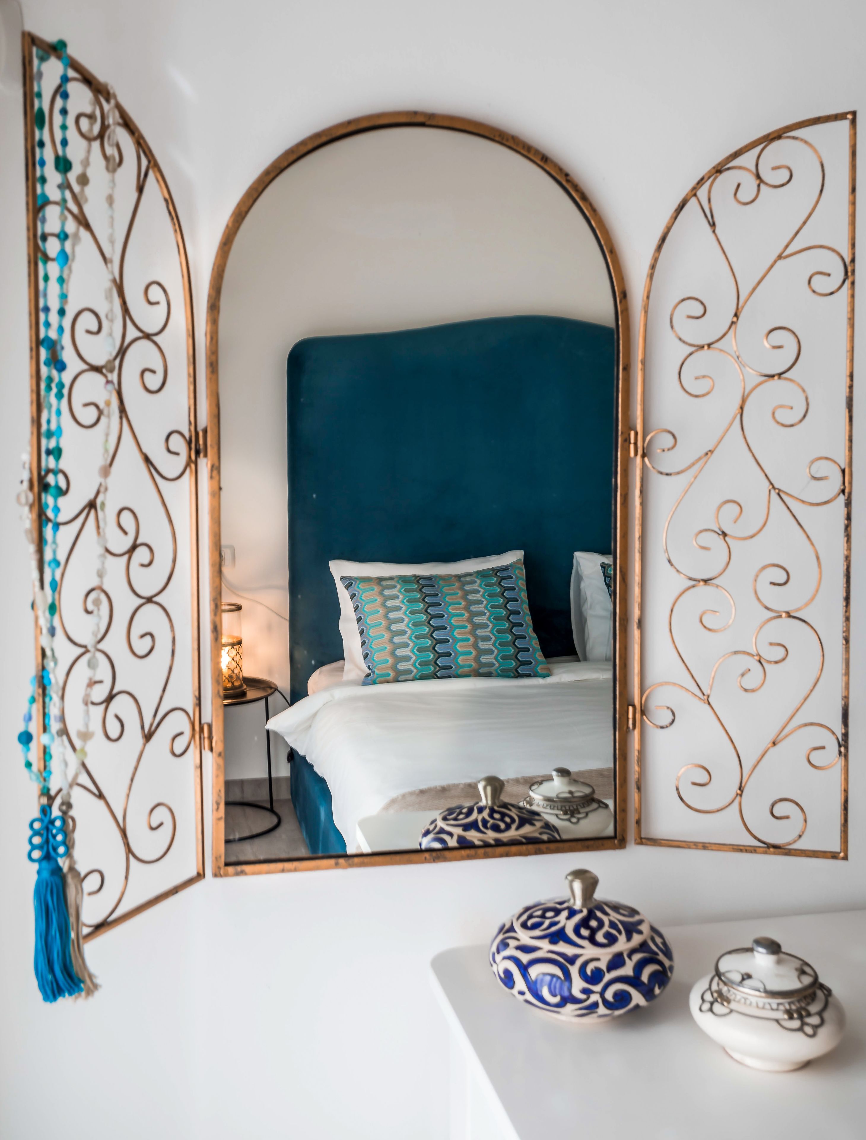 2 bedrooms, desk, soundproofing, iron/ironing board