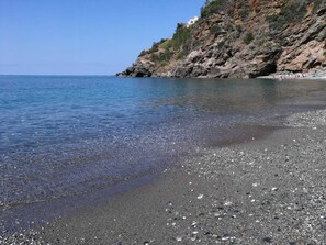 On the beach, sun-loungers, beach towels - The Shell House with private pool - 1 Km from the beach (bonifati)