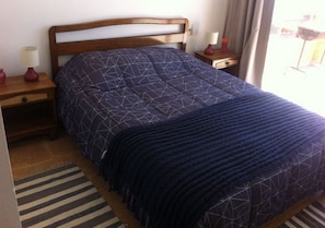 Apartment, 4 Bedrooms | 4 bedrooms, free cribs/infant beds, free rollaway beds