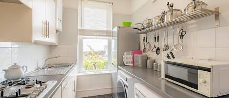 Microwave, oven, dishwasher, toaster