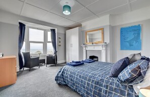 4 Schlafzimmer, Bügeleisen/Bügelbrett, Reisekinderbett, kostenloses WLAN