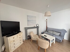 Télévision à écran plat