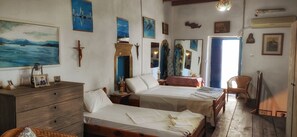 2 slaapkamers, een strijkplank/strijkijzer, gratis wifi, beddengoed